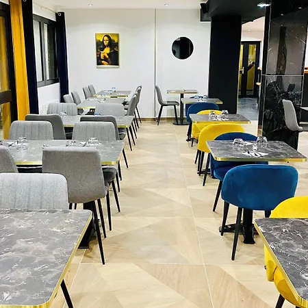 Sure By Western Valenciennes 3*