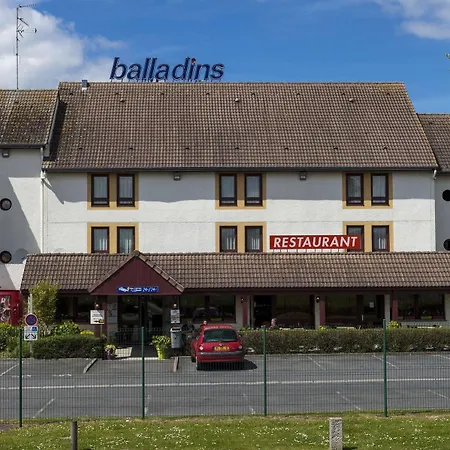 Sure By Western Valenciennes מלון 3*